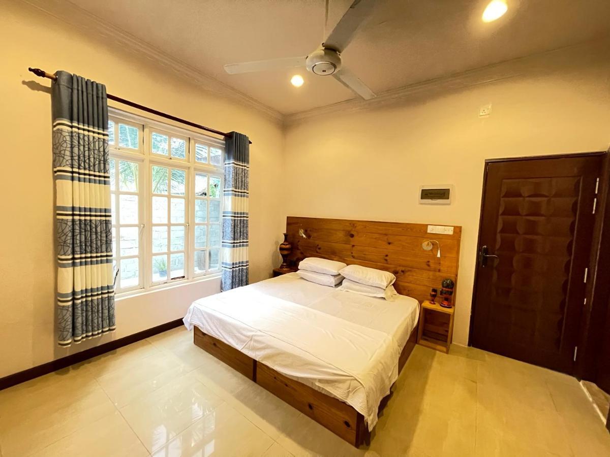 Orimas Retreat Hotel Thulusdhoo Exterior photo