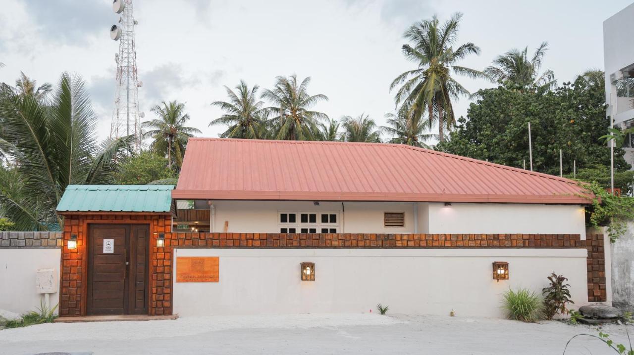 Orimas Retreat Hotel Thulusdhoo Exterior photo