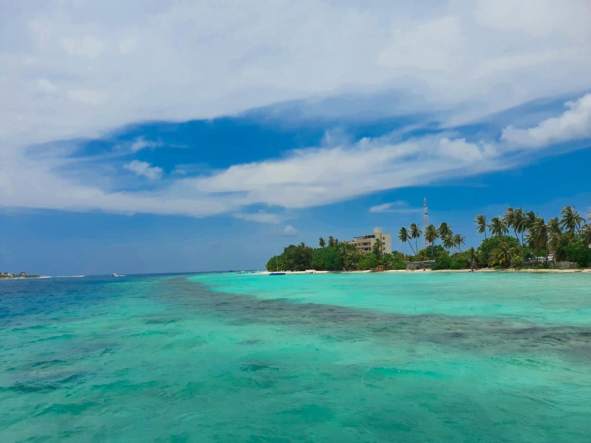 Orimas Retreat Hotel Thulusdhoo Exterior photo